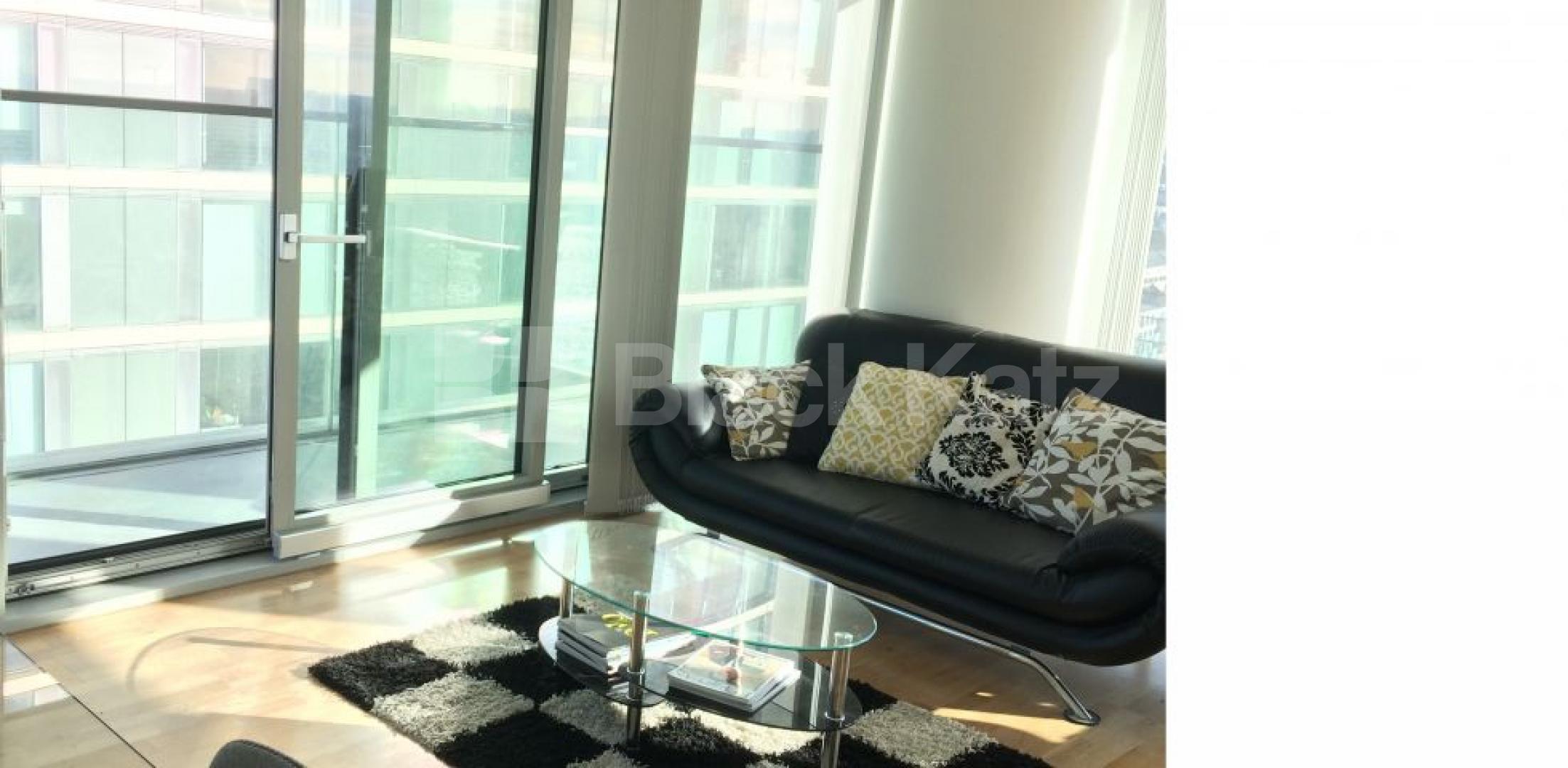 			UNDER OFFER, 2 Bedroom, 1 bath, 1 reception Apartment			 Landmark West Tower. Marsh Wall,, Canary Wharf